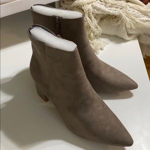 Forever 21 Taupe suede booties size 10